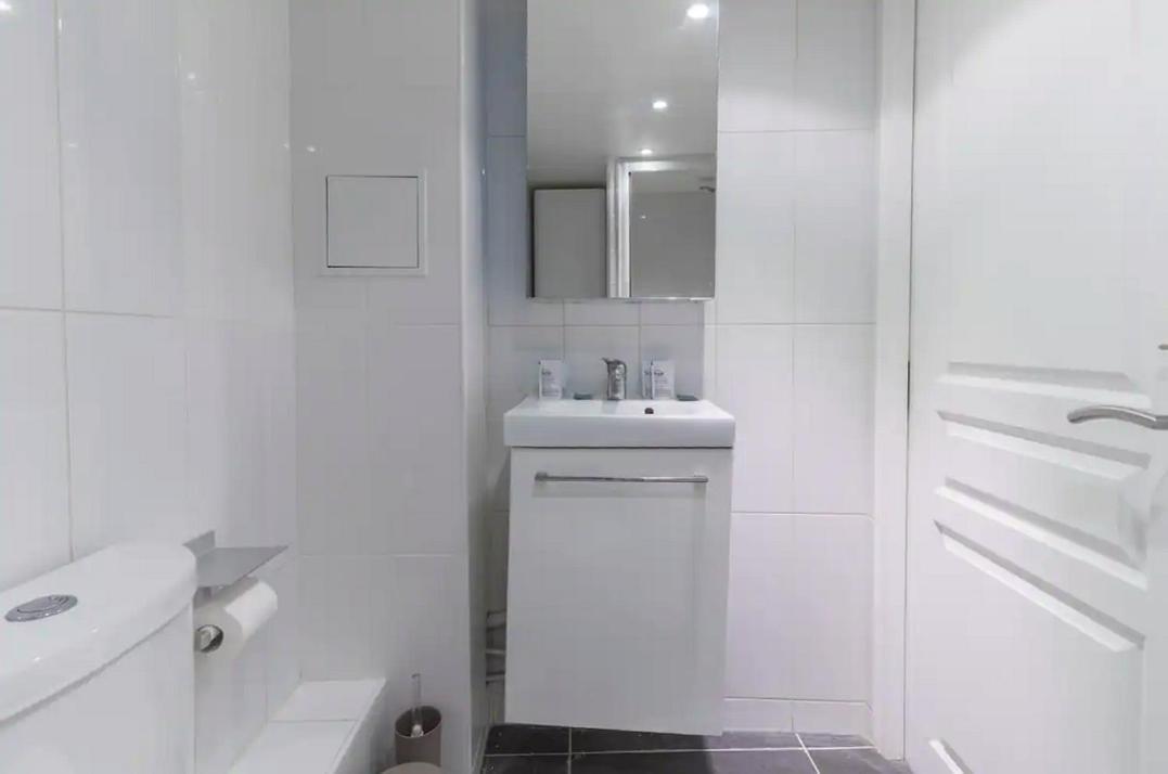 Appartement Grands Boulevards 11 *