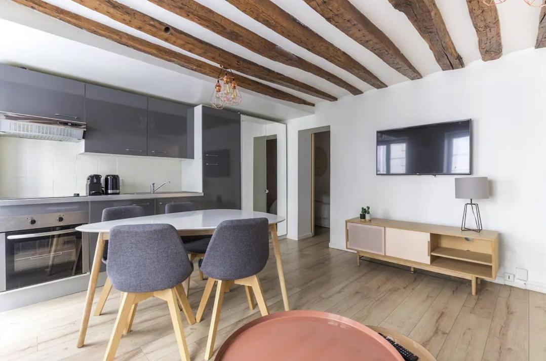 Appartement Grands Boulevards 11 *